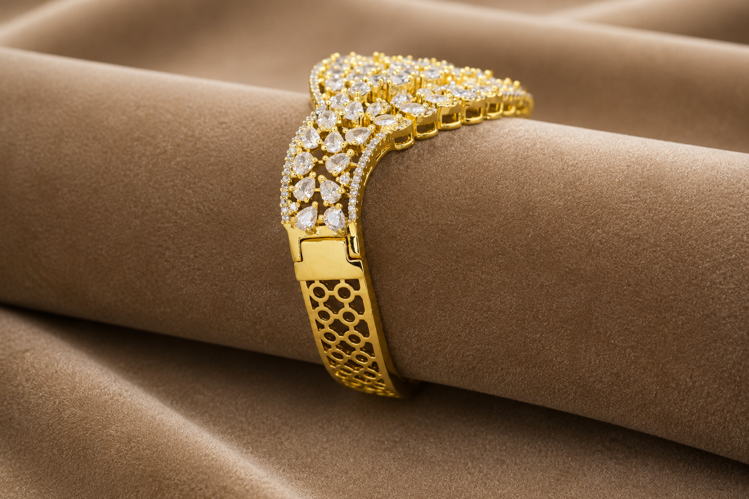 Gold-Plated Luxury American Diamond Leaf Design  Bracelet
