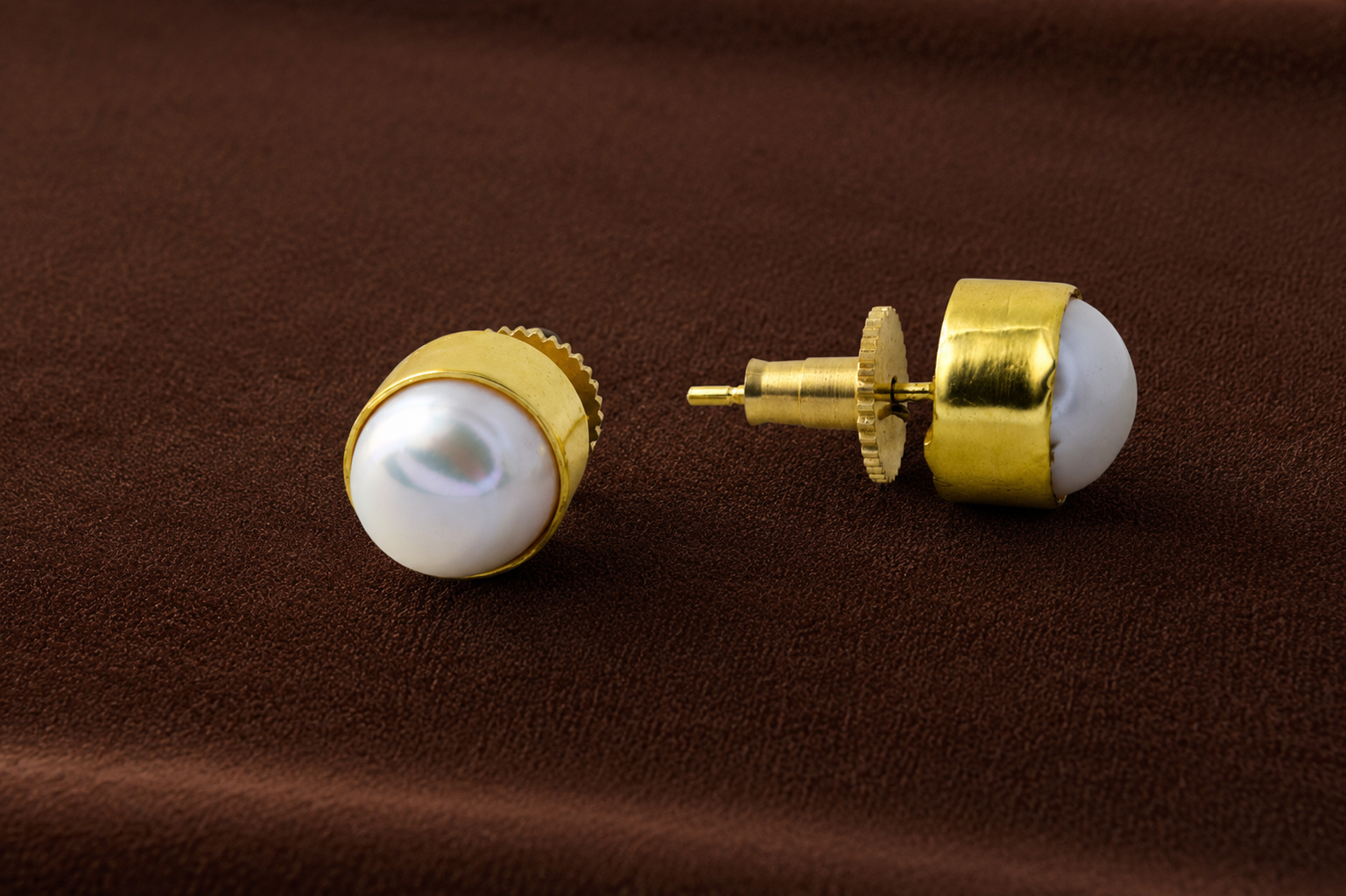 18k gold plated Freshwater Pearl Stud Earrings