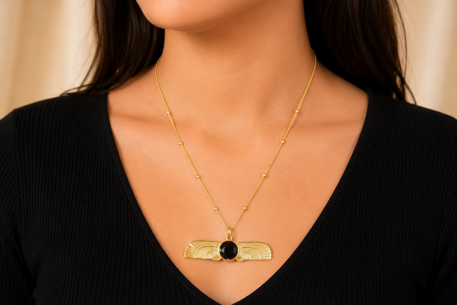 18KT Gold Plated Elegant Black Stone Centerpiece