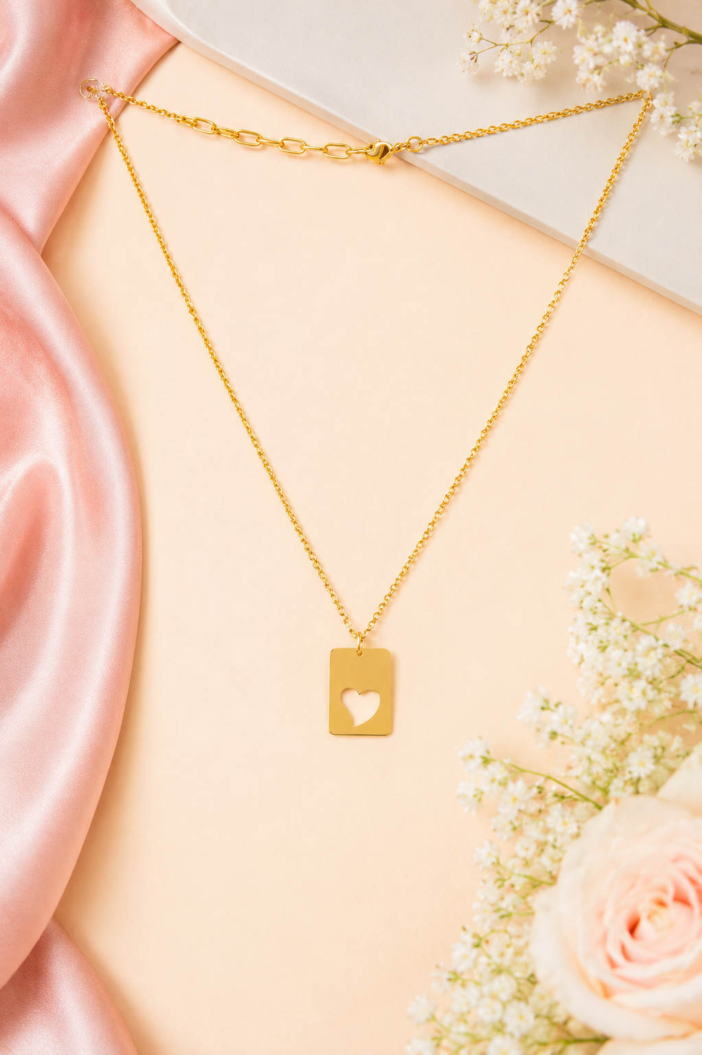 18Kt Gold Plated Heart Cut-Out Pendant Necklace