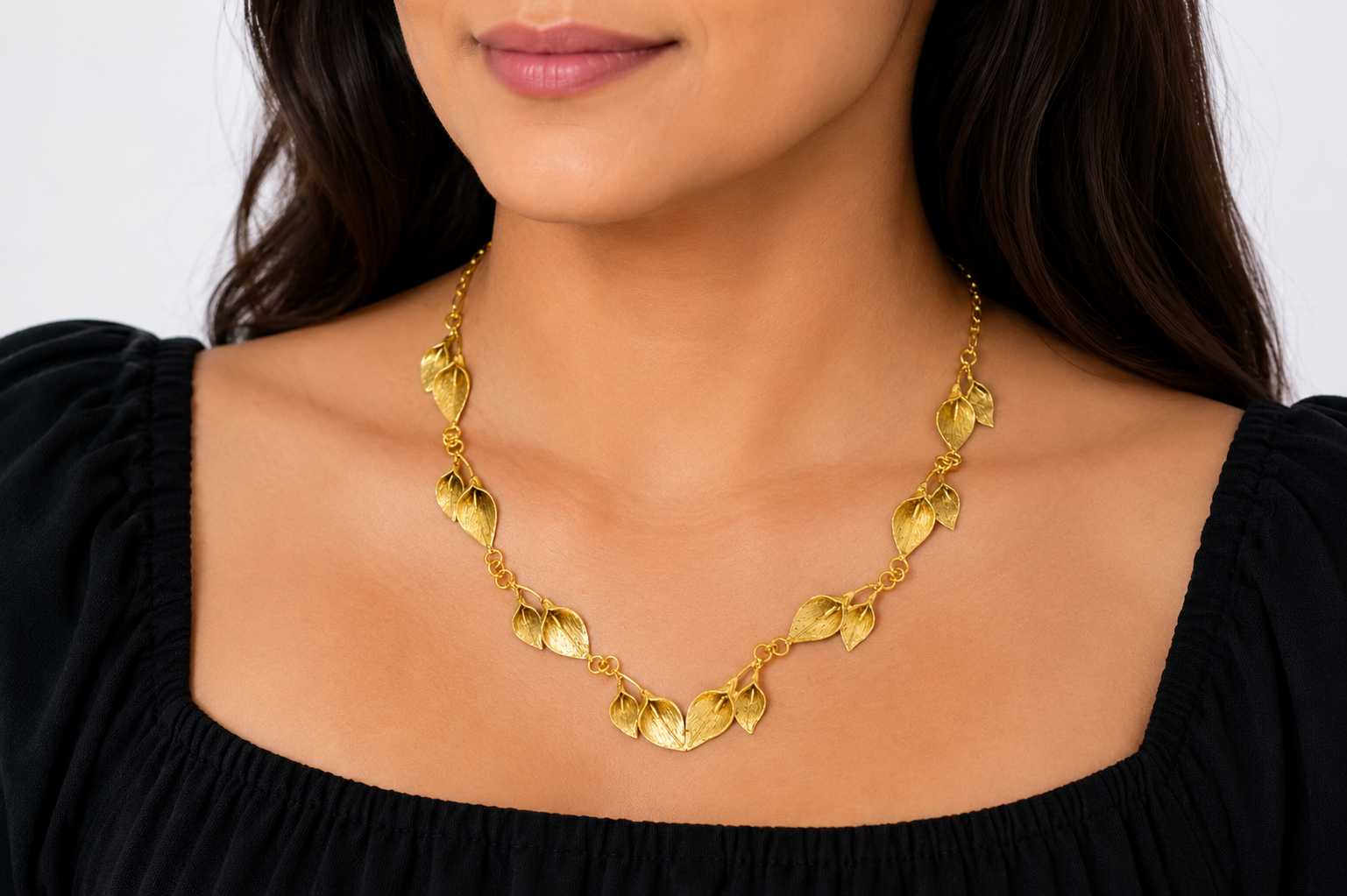 18KT Gold Plated leaf-inspired gold-tone necklace
