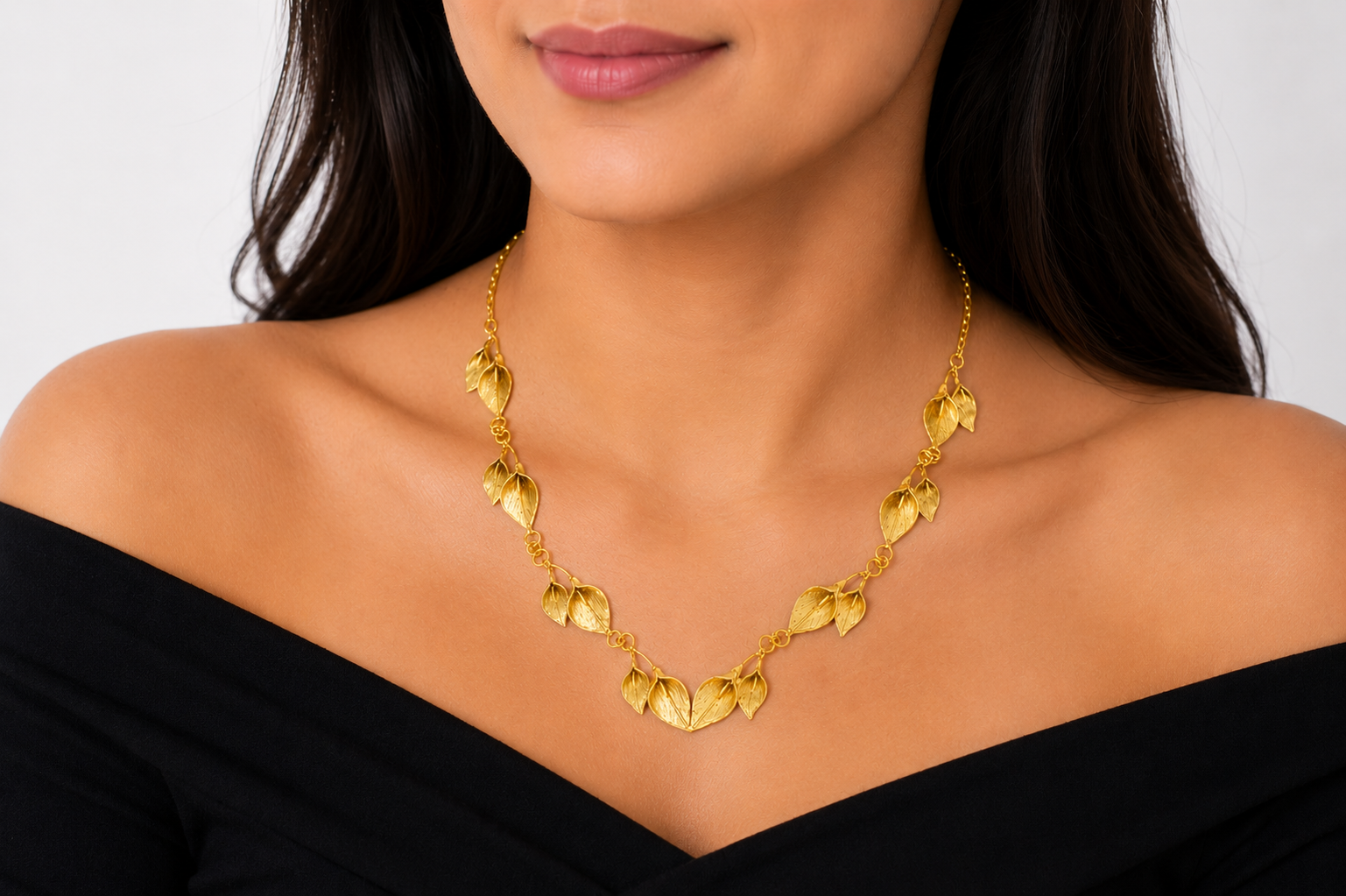 18KT Gold Plated leaf-inspired gold-tone necklace