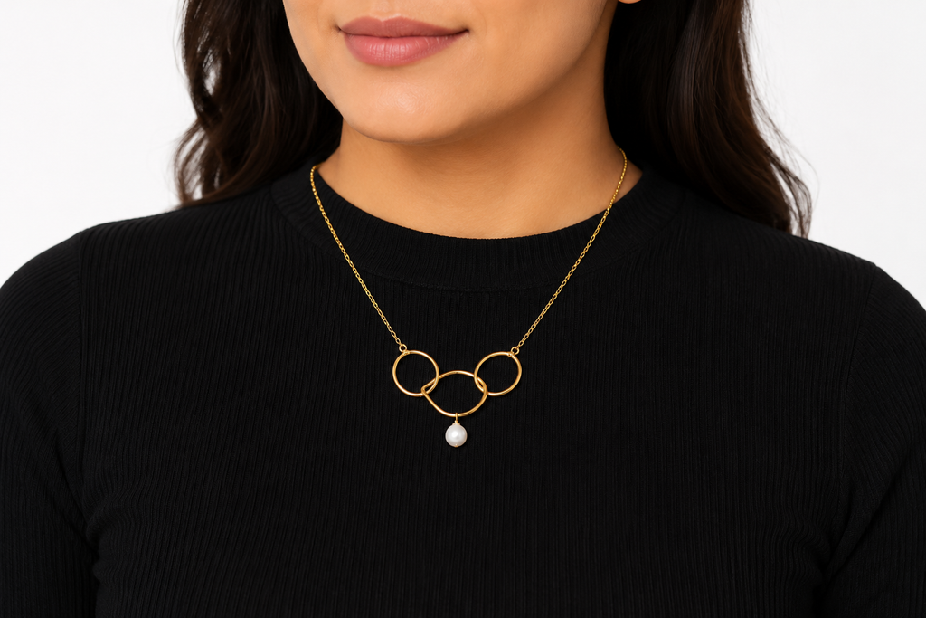 18KT Gold Plated  Circle Pearl Pendant Necklace