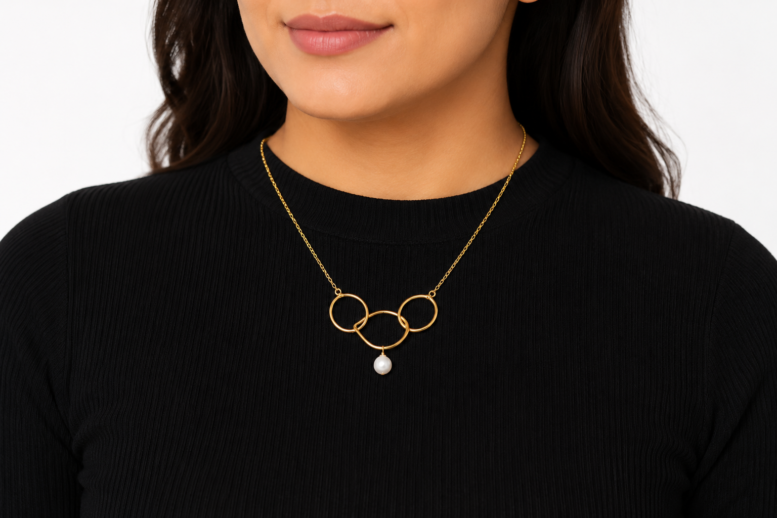 18KT Gold Plated  Circle Pearl Pendant Necklace