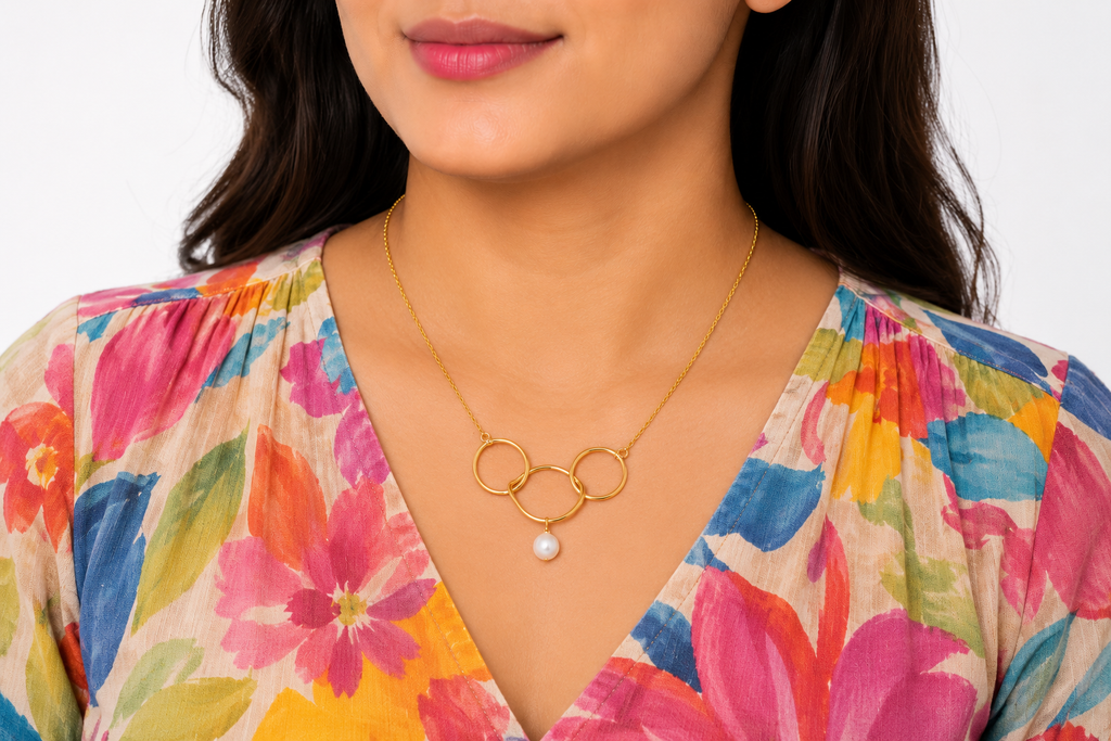 18KT Gold Plated  Circle Pearl Pendant Necklace